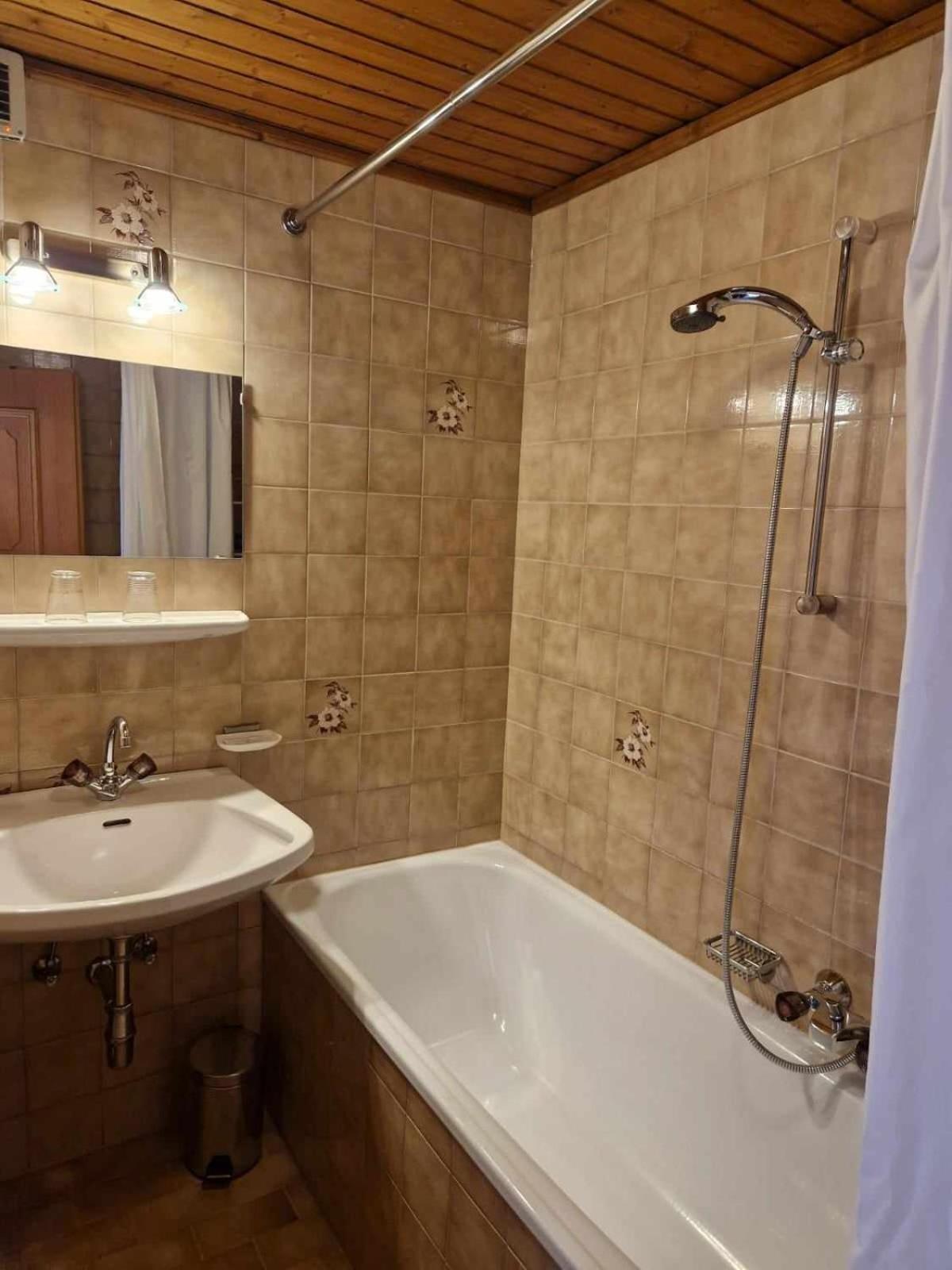 Pension Alpenrose Kitzbühel Exteriör bild